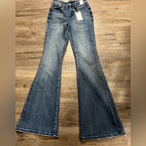 Women's Judy Blue Medium Wash High-Waisted Flared Jeans